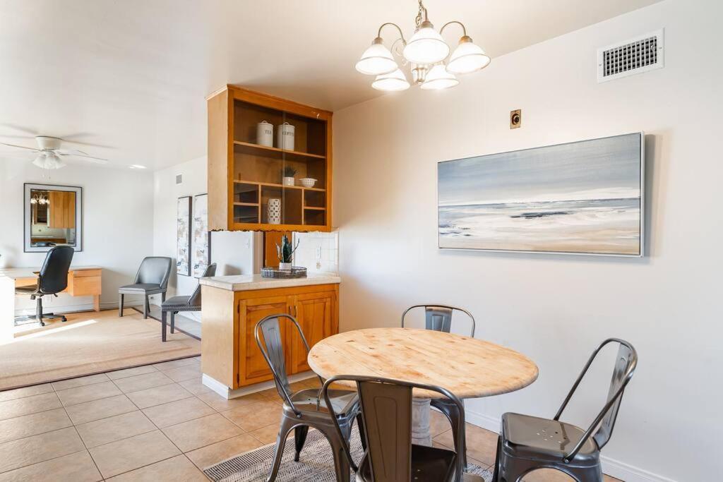 Casa Flora -2br- Free Parking In Little Italy! Apartamento